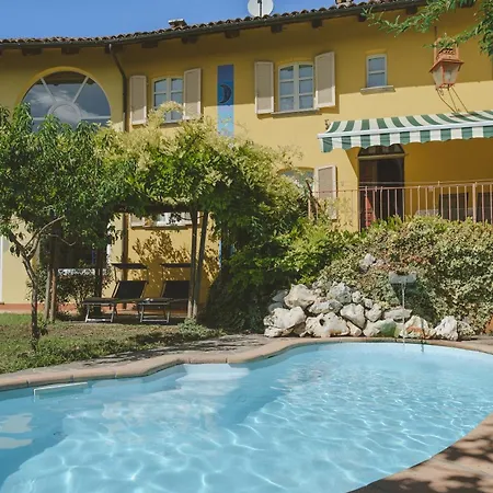 度假居 Casa Del Sole 卡斯塔诺兰泽