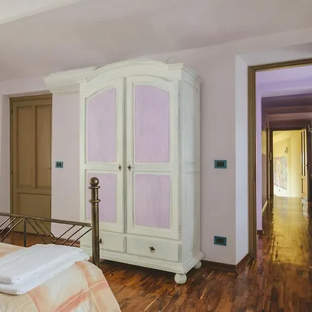 Casa Del Sole * 카스타뇰레 란제